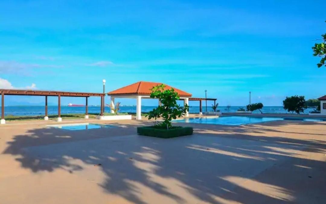 Impeccable 2-Br Apartment-Ornella Villa At Bayfront Villa Portmore Exterior foto